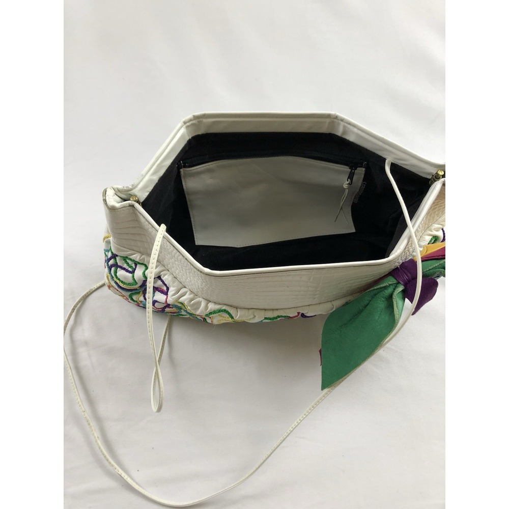 Vintage 80s Opulent Containers White Leather Crossbody Bag Abstract Bow Clutch - Picture 4 of 10